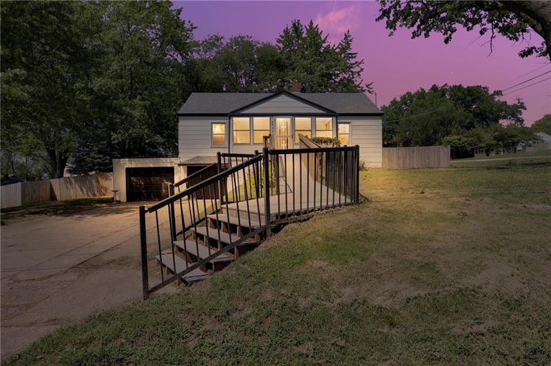 4000 Crescent Ave, Kansas City, MO 64133