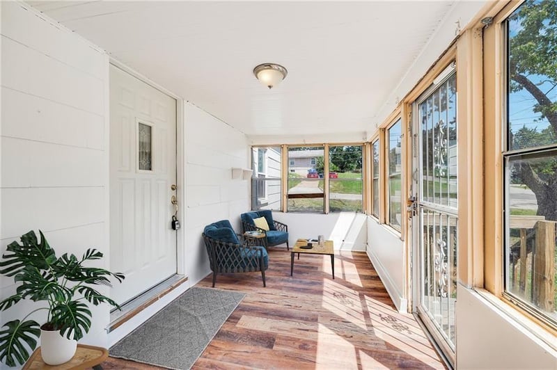 4000 Crescent Ave, Kansas City, MO 64133