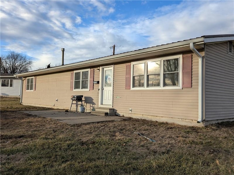 322 15th St, Horton, KS 66439