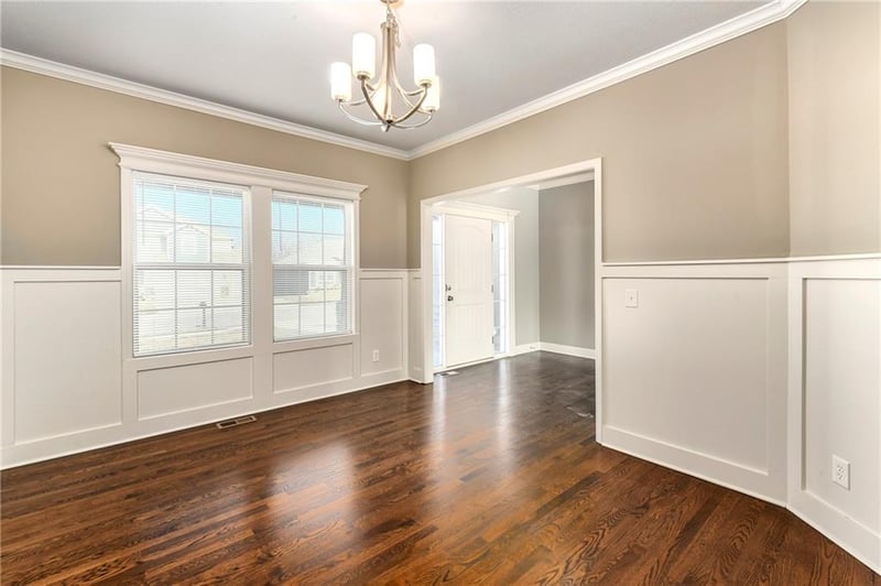 4901 105th St, Kansas City, MO 64156