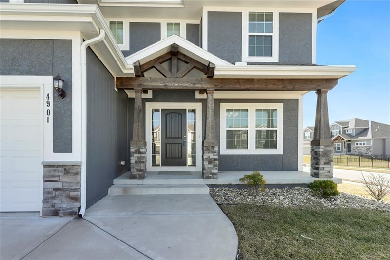 4901 105th St, Kansas City, MO 64156