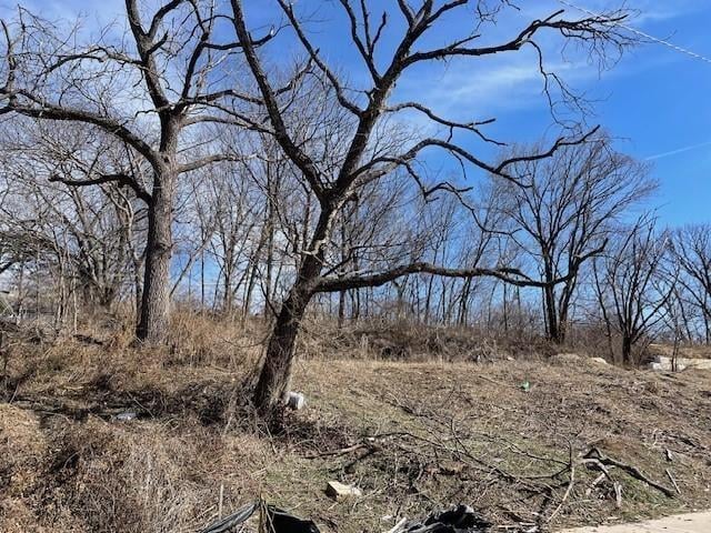 4041 Olive St, Kansas City, MO 64130