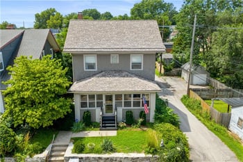 4218 Greenwood Pl, Kansas City, MO 64111