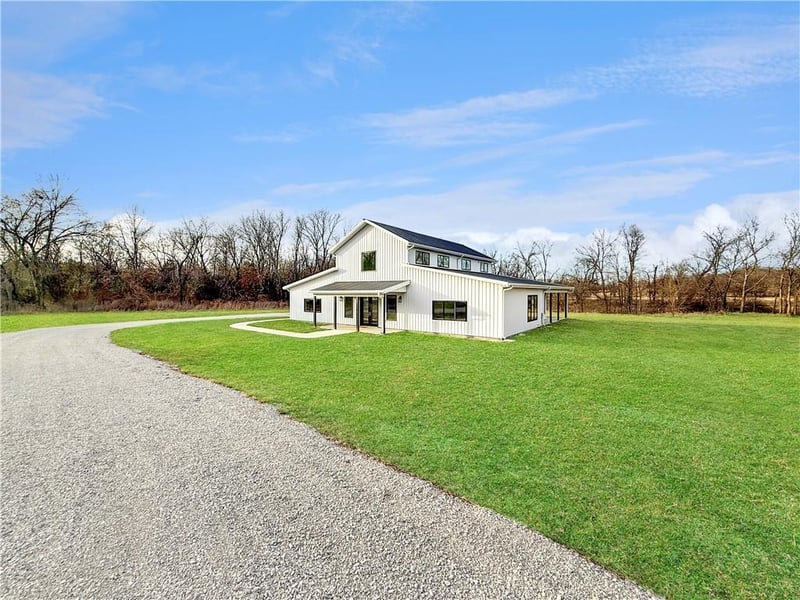 127 NW 1050th Rd, Warrensburg, MO 64093