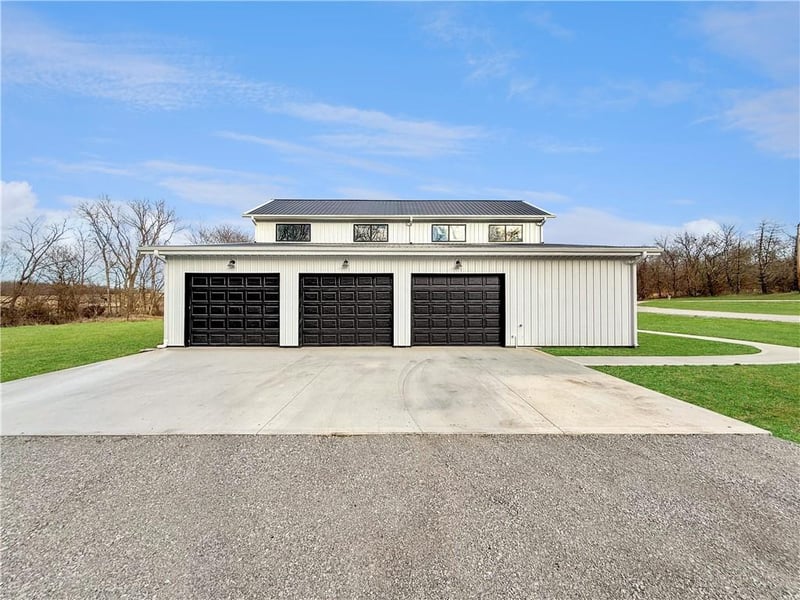 127 NW 1050th Rd, Warrensburg, MO 64093