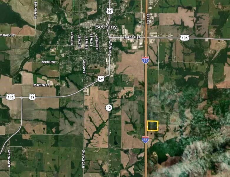 220th Ln, Bethany, MO 64424