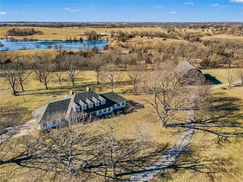 2400 132nd St, Kansas City, MO 64165