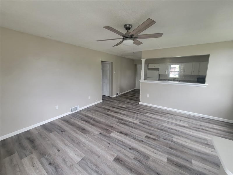 841 20th St, St Joseph, MO 64507