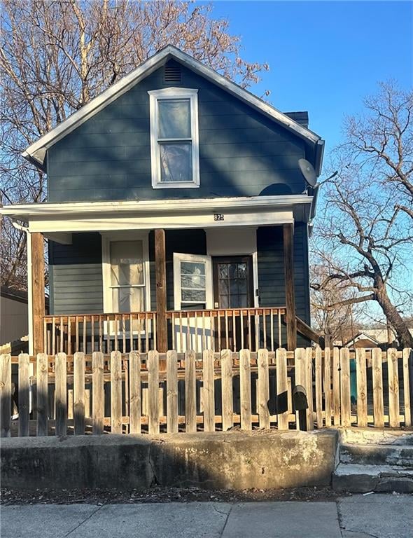 825 Warsaw Ave, St Joseph, MO 64507