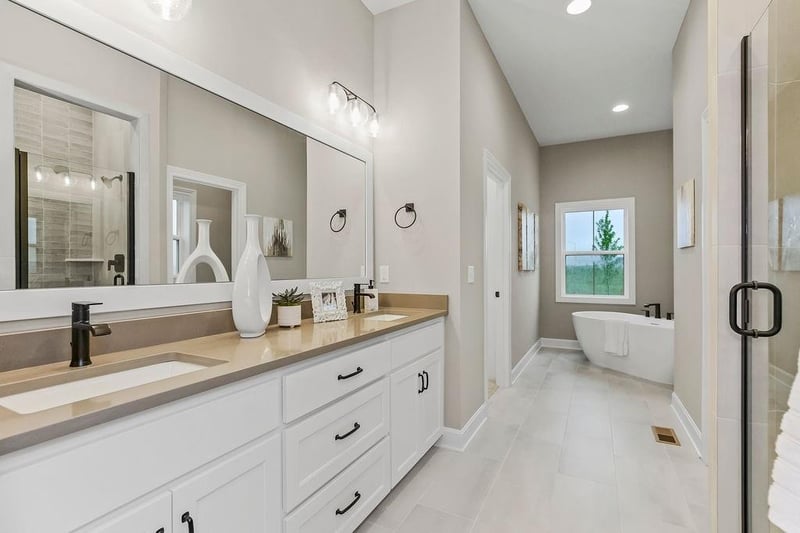 16980 Bradley Dr, Olathe, KS 66062