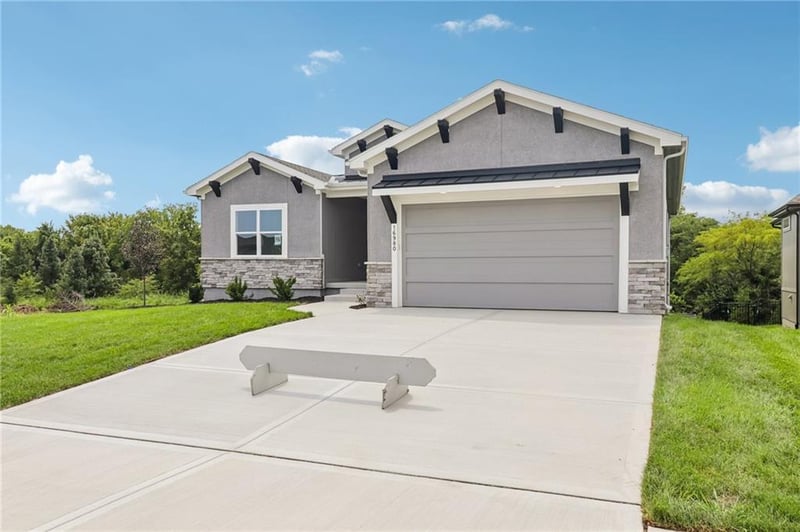 16980 S Bradley Dr, Olathe, KS 66062