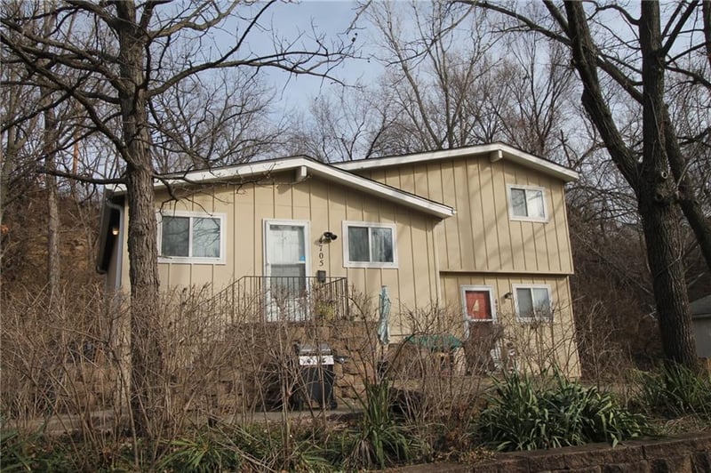 4701 Roe Ln, Roeland Park, KS 66205