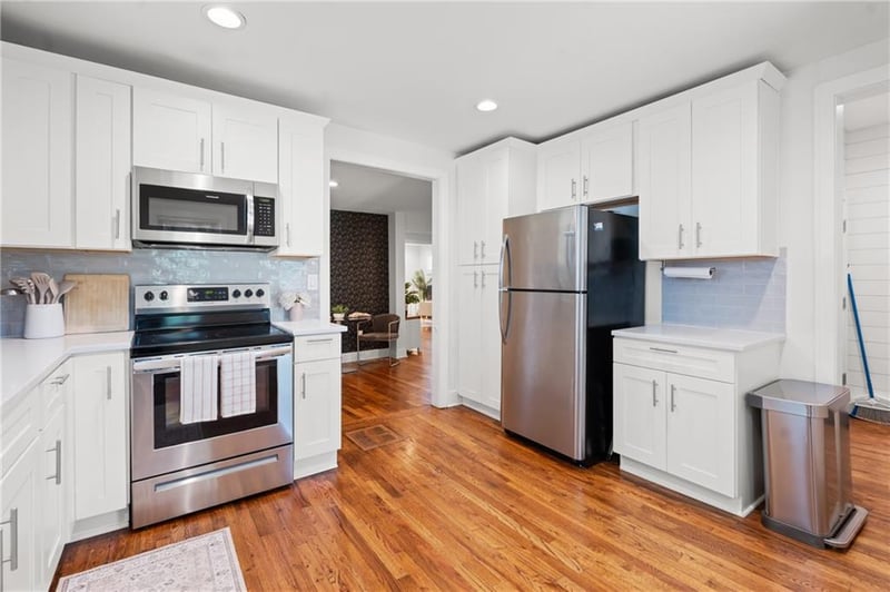 4128 Locust St, Kansas City, MO 64110