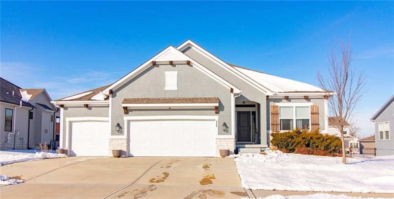 520 David Rd, Lee's Summit, MO 64082