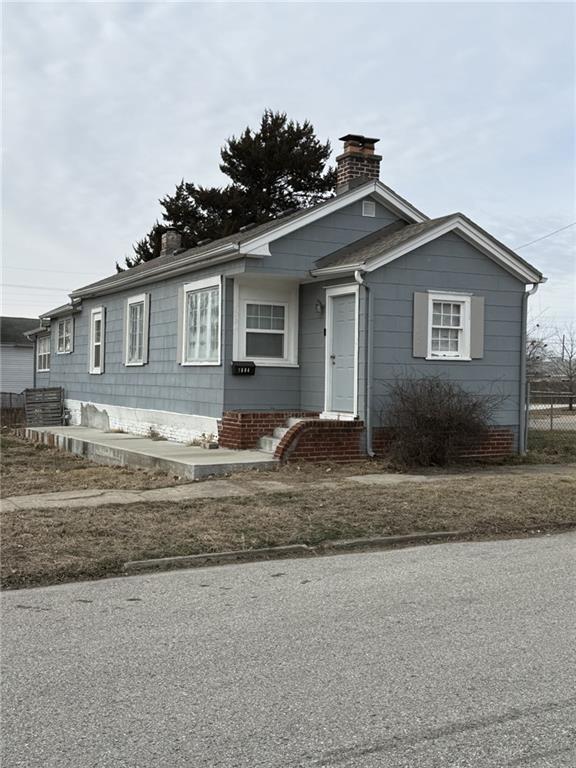 1604 12th St, St Joseph, MO 64503