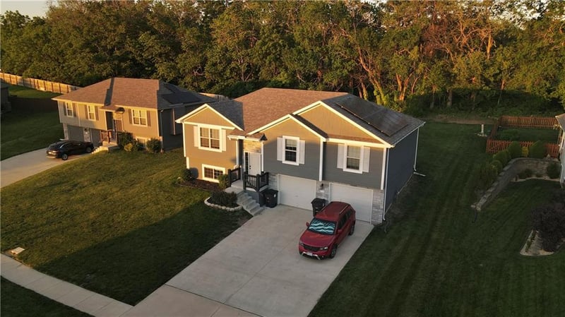 709 Hollis Ave, Belton, MO 64012