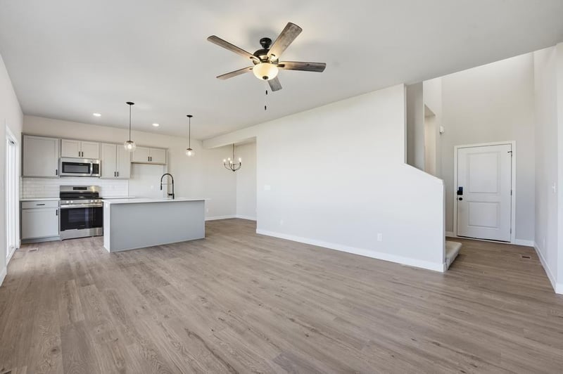27118 Oak View Dr, Lee's Summit, MO 64086