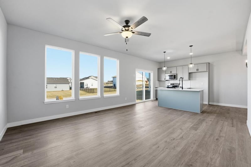 27118 Oak View Dr, Lee's Summit, MO 64086