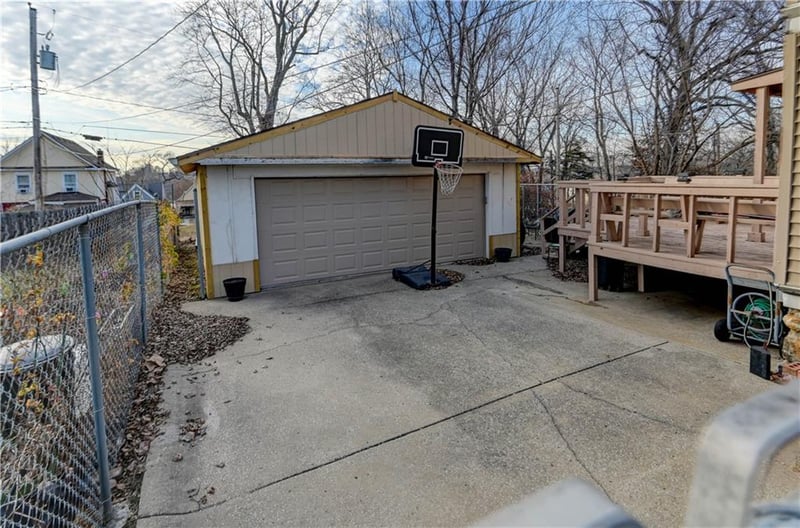 2110 Benton Blvd, Kansas City, MO 64127