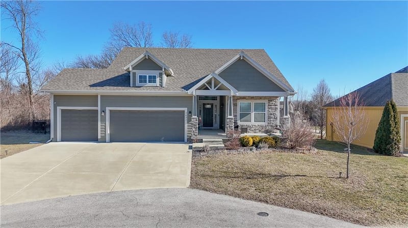 3421 128 St, Kansas City, KS 66109