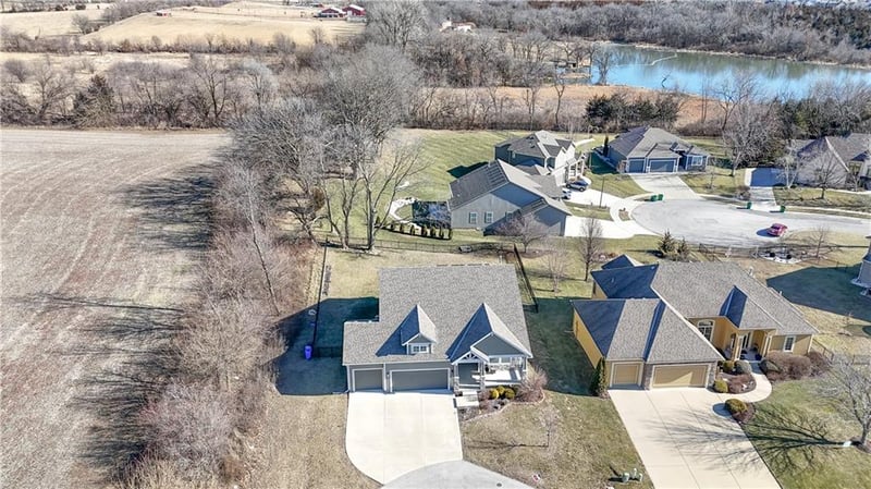 3421 128 St, Kansas City, KS 66109