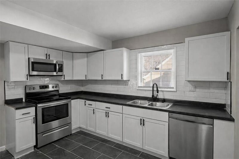 6324 Indiana Ave, Kansas City, MO 64132