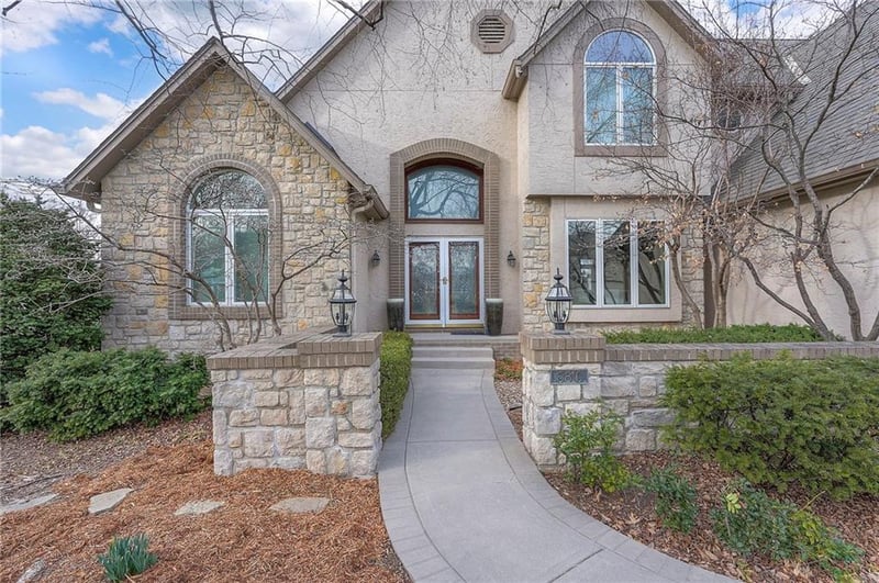 6810 W 132nd Ter, Overland Park, KS 66209