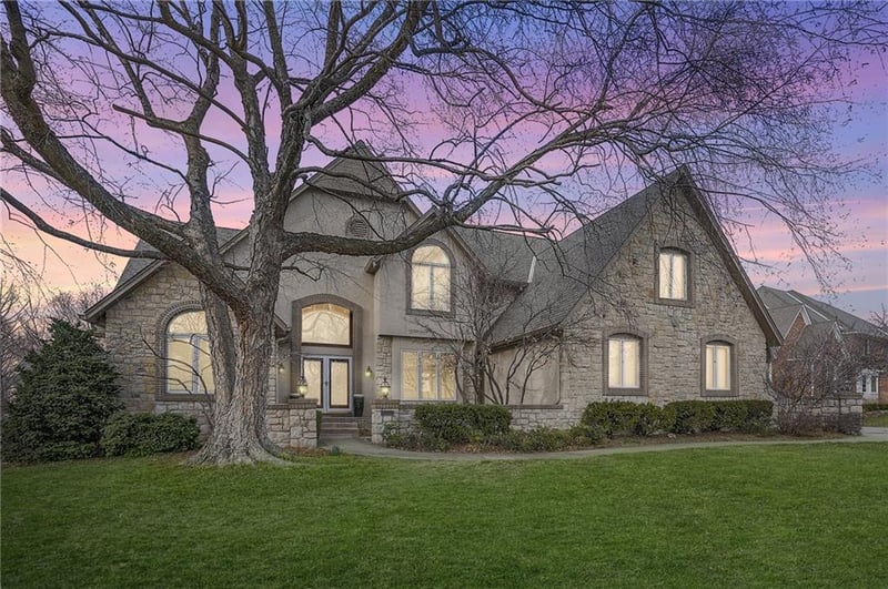 6810 W 132nd Ter, Overland Park, KS 66209