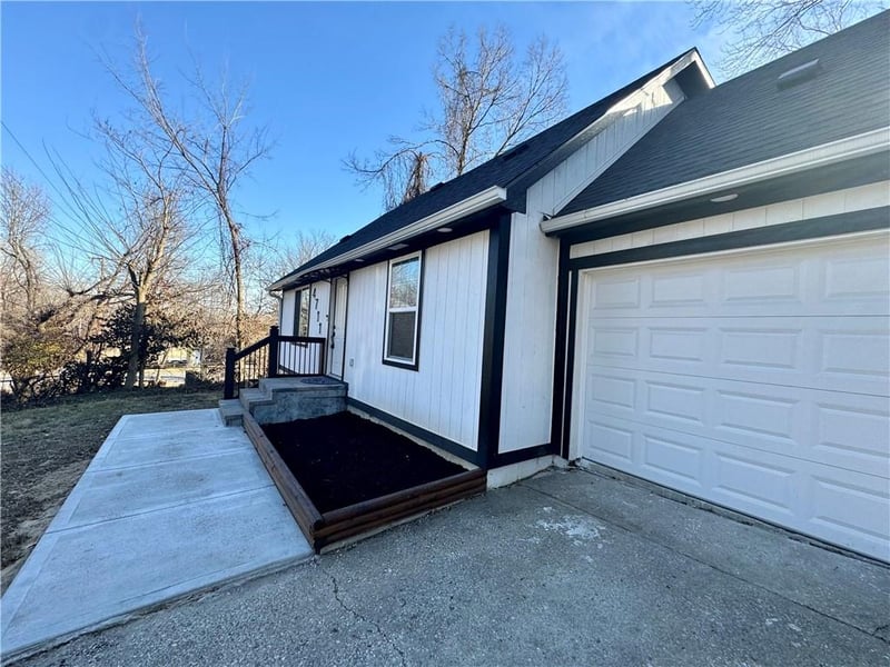 4711 43rd St, Kansas City, MO 64130