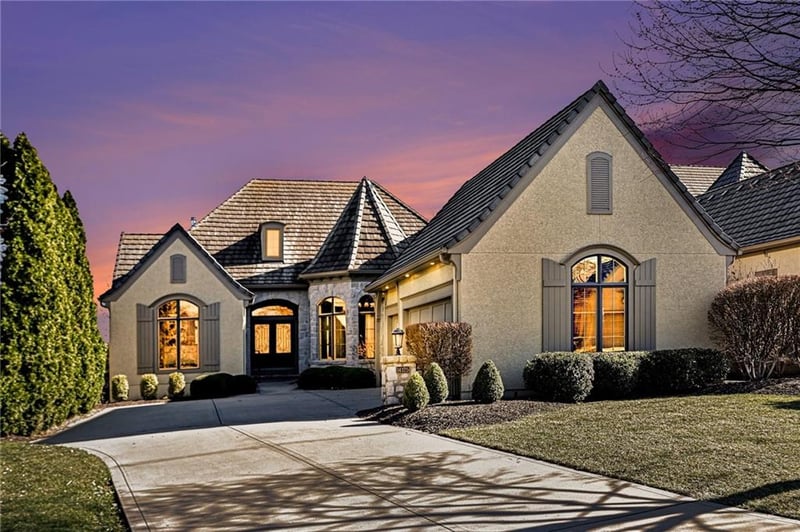 14125 Nicklaus Dr, Overland Park, KS 66223