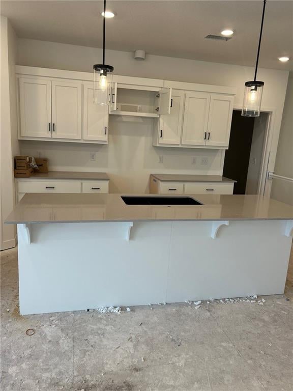 1224 Windbreak Dr, Lee's Summit, MO 64081