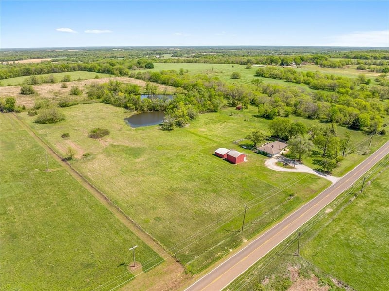 5302 State Route 18 Hw, Adrian, MO 64720