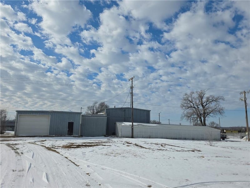 1127 - 1123 Main St, Ottawa, KS 66067