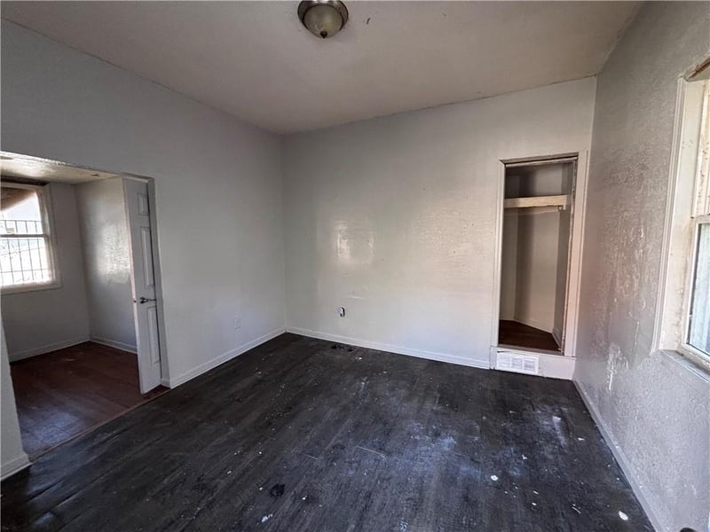 820 Tauromee St, Kansas City, KS 66101