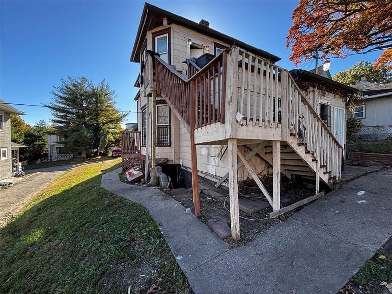 820 Tauromee St, Kansas City, KS 66101