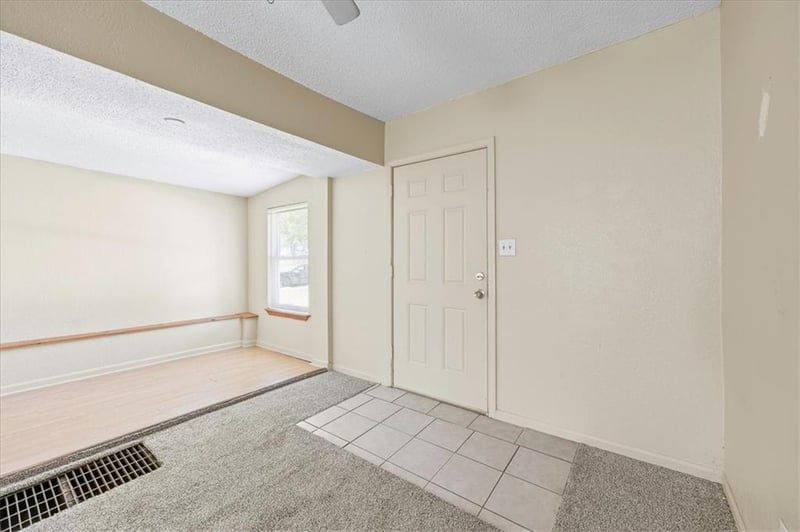 3309 73rd St, Kansas City, MO 64132