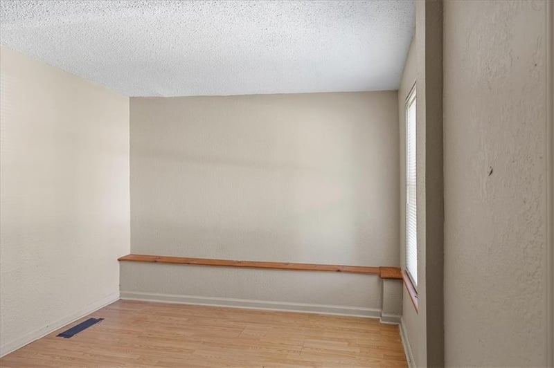 3309 73rd St, Kansas City, MO 64132