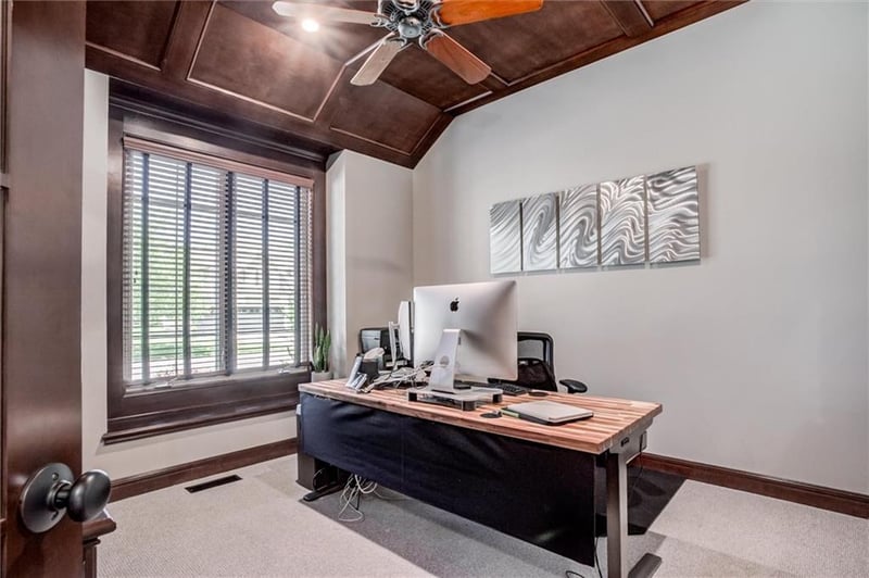 9321 156 Pl, Overland Park, KS 66221