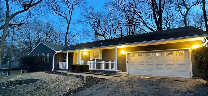 217 43rd St, Kansas City, MO 64116