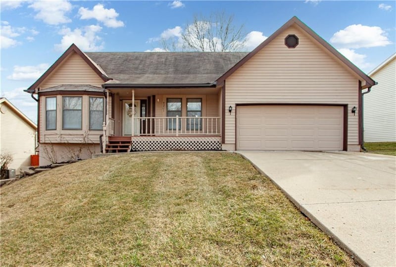 4201 64th Pl, Kansas City, MO 64151