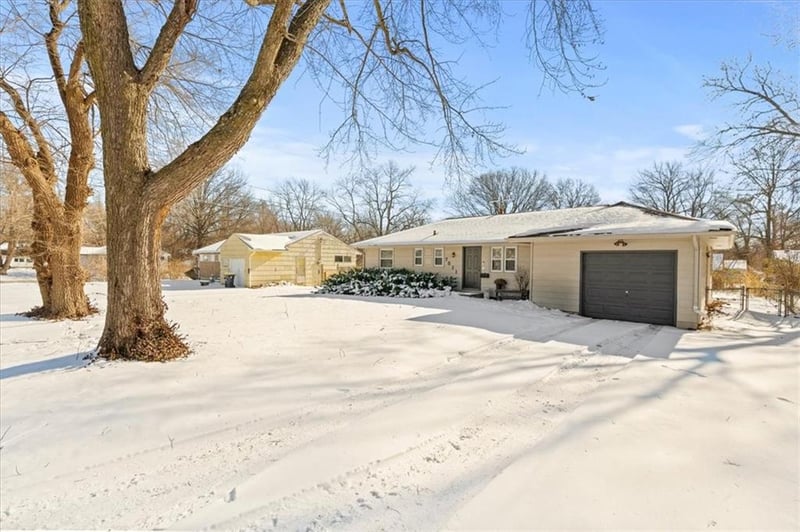 7511 110th St, Kansas City, MO 64134