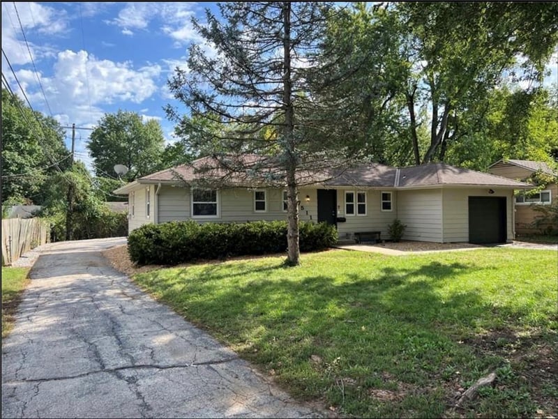 7511 110th St, Kansas City, MO 64134