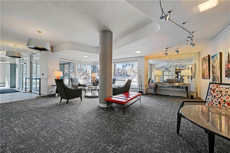 333 Meyer Blvd #214, Kansas City, MO 64113