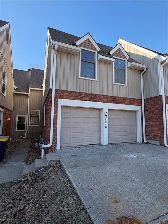 8240 Birch Ln, Kansas City, MO 64151