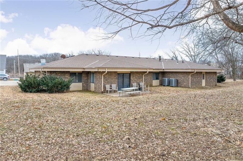 3919 Messanie St, St Joseph, MO 64506