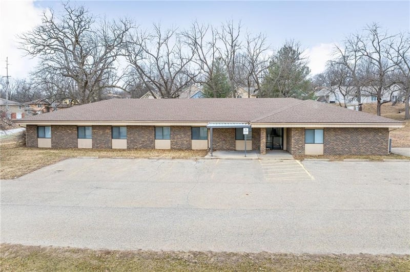 3919 Messanie St, St Joseph, MO 64506