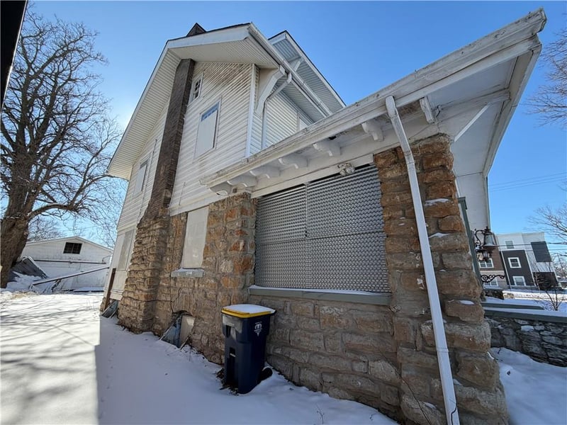 2607 Lockridge St, Kansas City, MO 64128