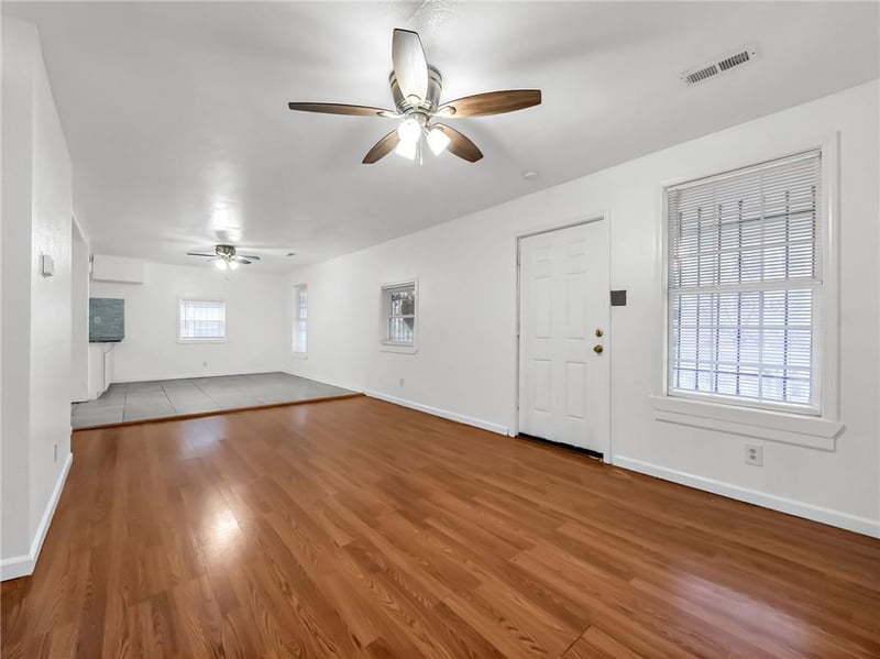 417 Wallace Ave, Kansas City, MO 64125