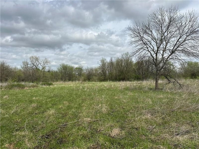 870 Rd, Blairstown, MO 64726