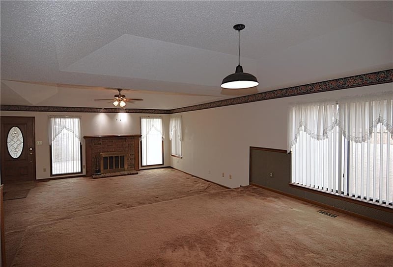 9734 Reeder St, Overland Park, KS 66214